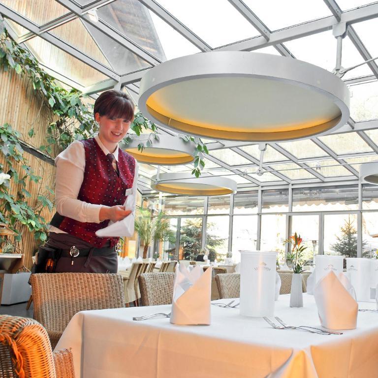 Hotel Forsthaus Gruena Betreiber Gmbh Chemnitz Bagian luar foto